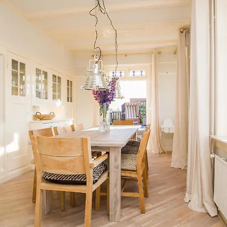 Holiday home T Sterntje *